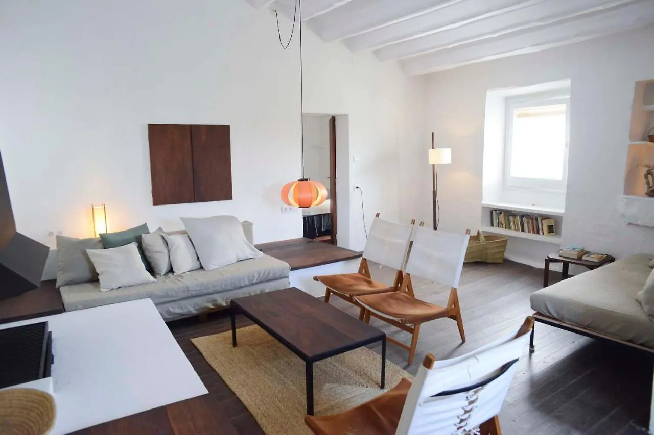 Cozy Townhouse in Cadaqués by Coderch Milá - Villa